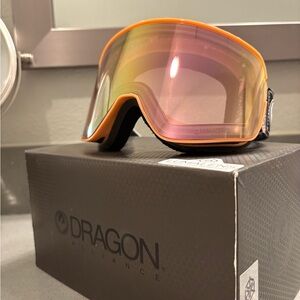 Dragon Alliance NFX2 Flaunt Lumalens  Snow Goggles + Dark Smoke Lens